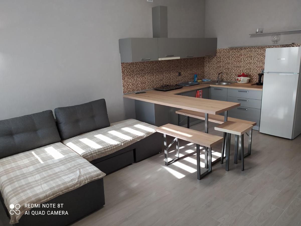Reef Apartments Odessa Extérieur photo