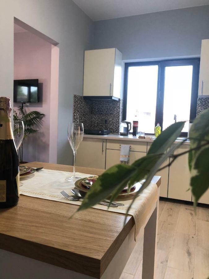 Reef Apartments Odessa Extérieur photo