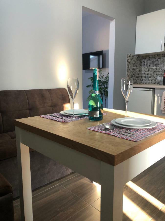 Reef Apartments Odessa Extérieur photo